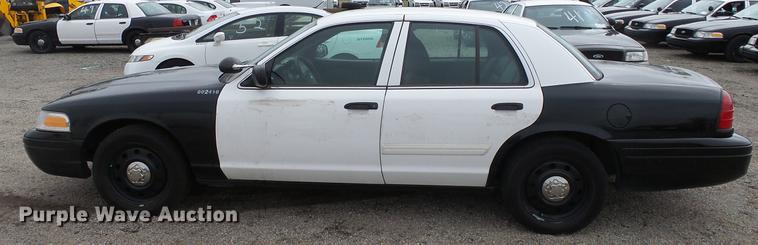 image for item DC3228 2011 Ford Crown Victoria Police Interceptor