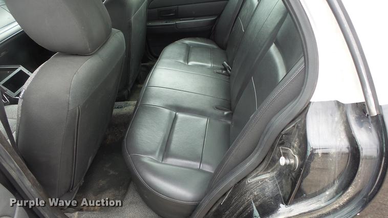 image for item DC3228 2011 Ford Crown Victoria Police Interceptor