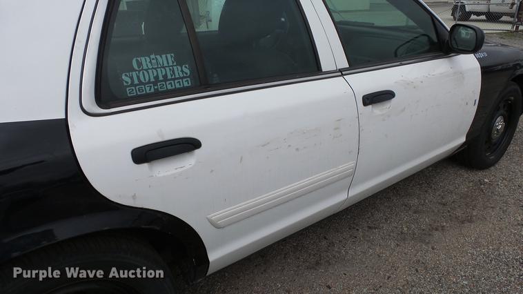 image for item DC3228 2011 Ford Crown Victoria Police Interceptor