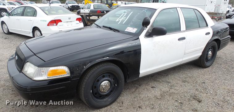 image for item DC3229 2011 Ford Crown Victoria Police Interceptor