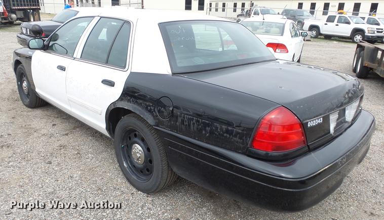 image for item DC3229 2011 Ford Crown Victoria Police Interceptor