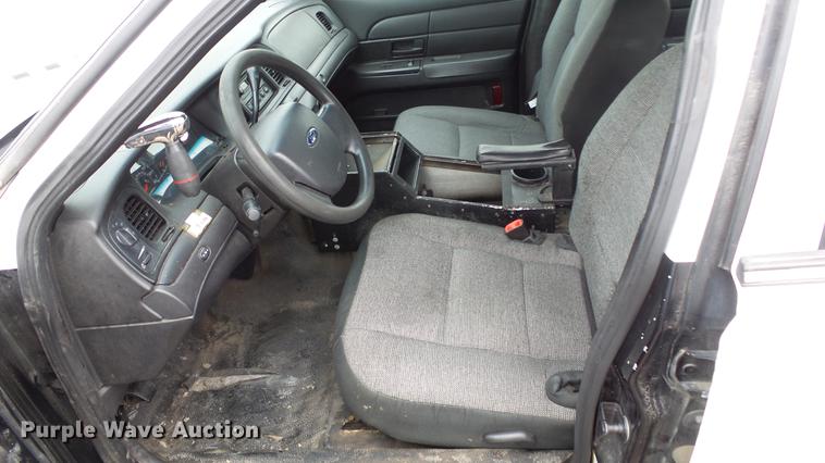 image for item DC3229 2011 Ford Crown Victoria Police Interceptor
