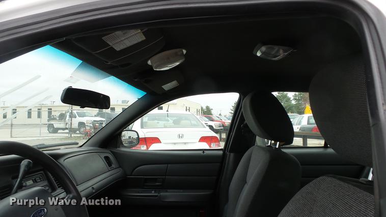 image for item DC3229 2011 Ford Crown Victoria Police Interceptor