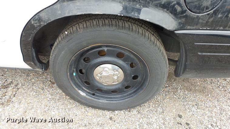 image for item DC3229 2011 Ford Crown Victoria Police Interceptor