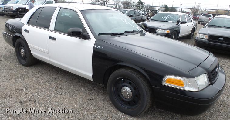 image for item DC3230 2009 Ford Crown Victoria Police Interceptor