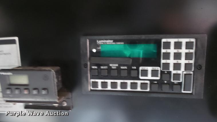 image for item DC3233 2002 Gillig C20B096N4 transit bus