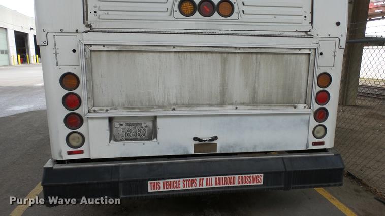 image for item DC3233 2002 Gillig C20B096N4 transit bus