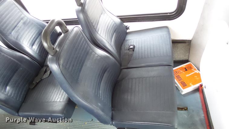 image for item DC3235 2009 Ford E450 Super Duty shuttle bus