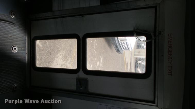 image for item DC3235 2009 Ford E450 Super Duty shuttle bus