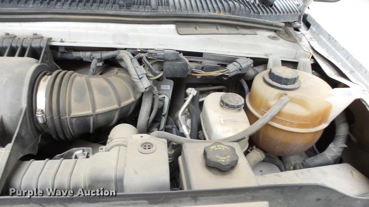 image for item DC3235 2009 Ford E450 Super Duty shuttle bus