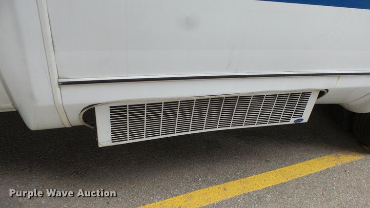 image for item DC3235 2009 Ford E450 Super Duty shuttle bus