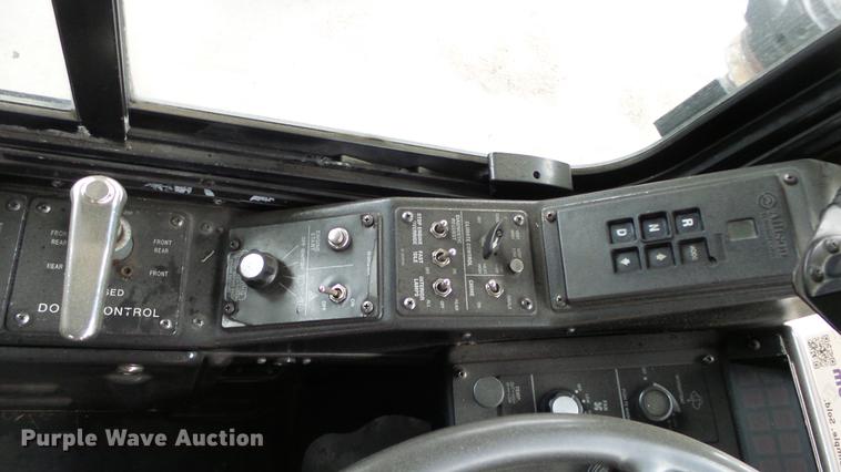 image for item DC3236 2002 Gillig C20B096N4 transit bus