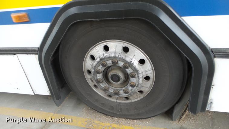 image for item DC3236 2002 Gillig C20B096N4 transit bus