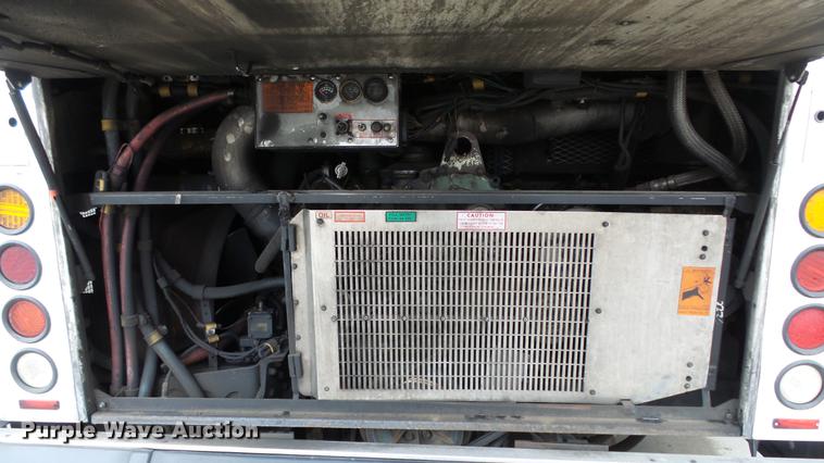 image for item DC3236 2002 Gillig C20B096N4 transit bus