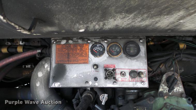 image for item DC3236 2002 Gillig C20B096N4 transit bus