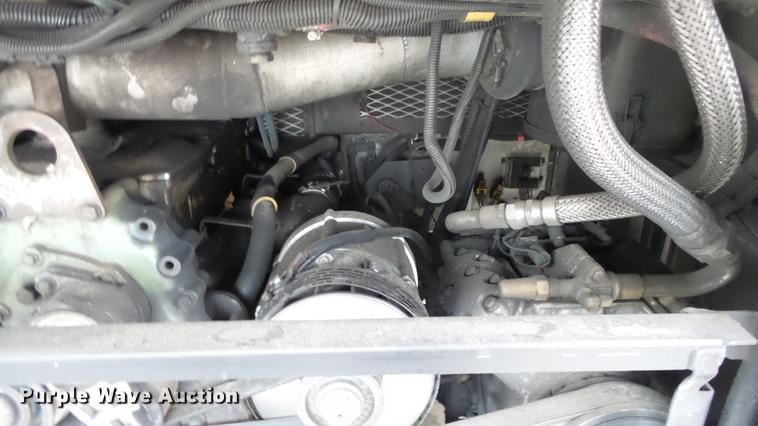 image for item DC3236 2002 Gillig C20B096N4 transit bus