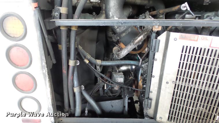 image for item DC3237 2002 Gillig C20B096N4 transit bus