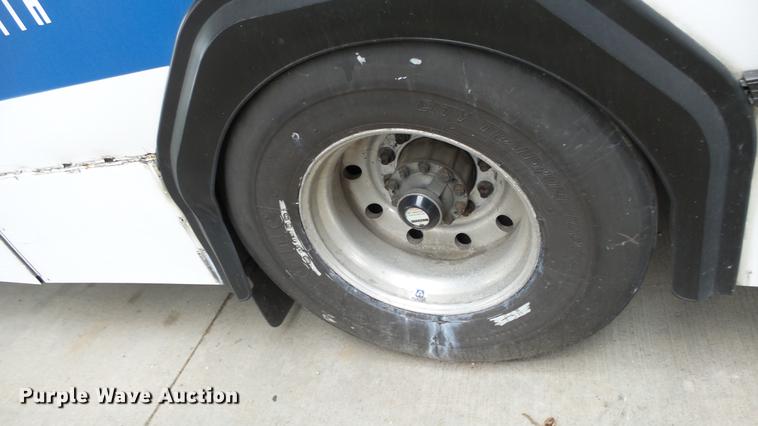 image for item DC3237 2002 Gillig C20B096N4 transit bus