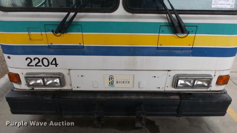 image for item DC3237 2002 Gillig C20B096N4 transit bus