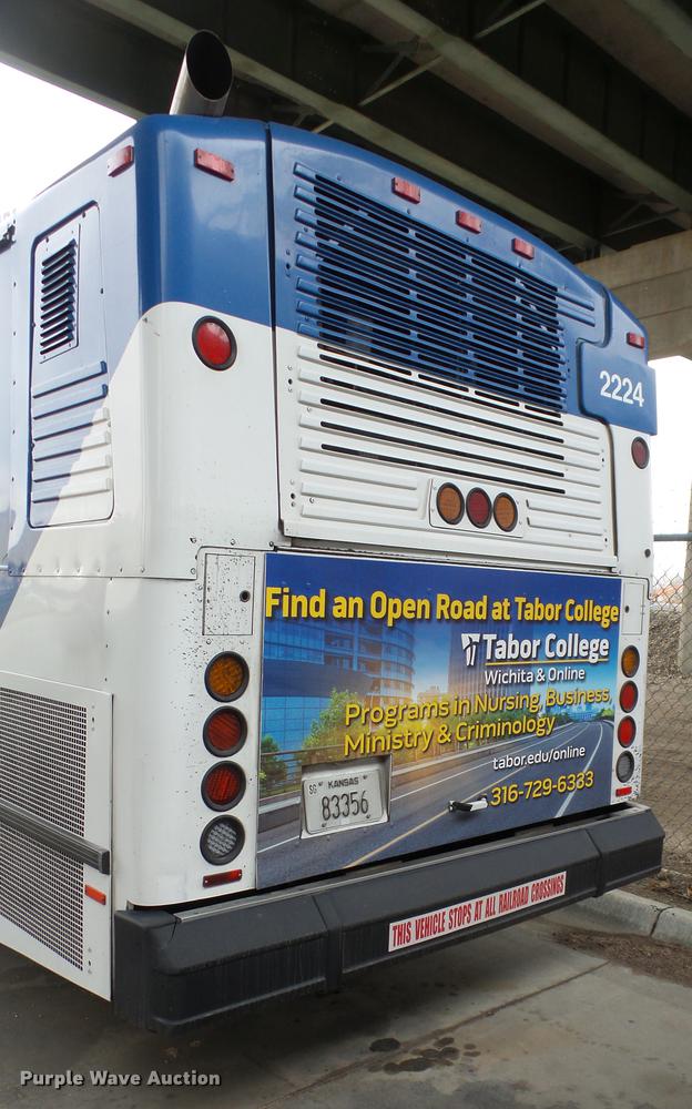 image for item DC3238 2002 Gillig C20B096N4 transit bus