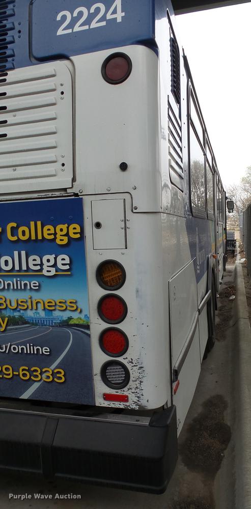 image for item DC3238 2002 Gillig C20B096N4 transit bus