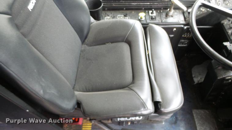 image for item DC3238 2002 Gillig C20B096N4 transit bus