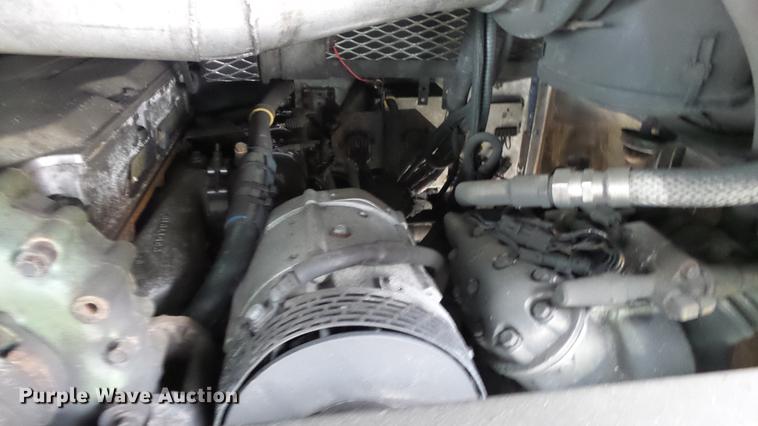 image for item DC3238 2002 Gillig C20B096N4 transit bus