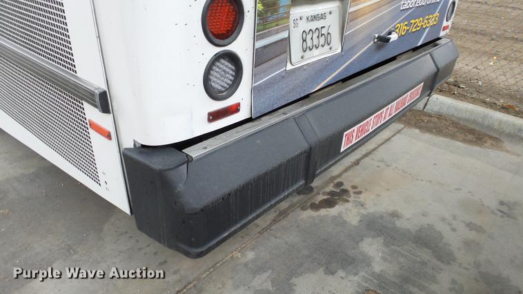 image for item DC3238 2002 Gillig C20B096N4 transit bus