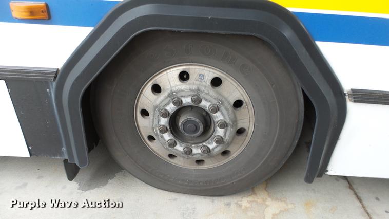 image for item DC3238 2002 Gillig C20B096N4 transit bus