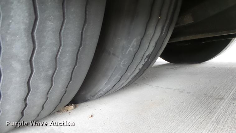 image for item DC3238 2002 Gillig C20B096N4 transit bus