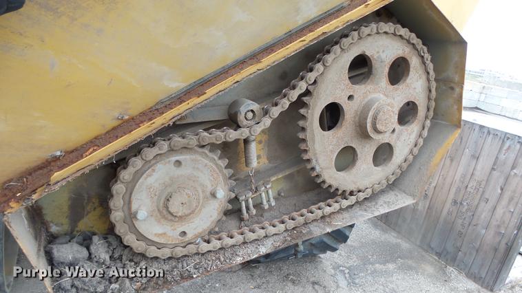 image for item DC3246 Knight 8040 Pro Twin slurry spreader