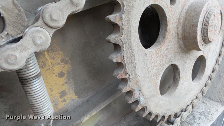 image for item DC3246 Knight 8040 Pro Twin slurry spreader