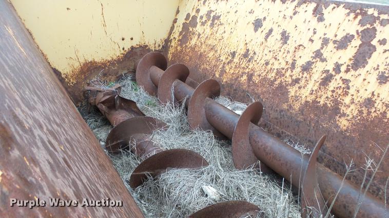 image for item DC3246 Knight 8040 Pro Twin slurry spreader