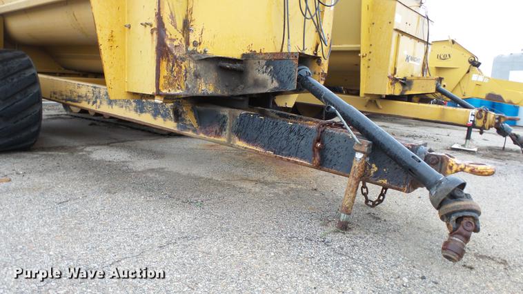 image for item DC3246 Knight 8040 Pro Twin slurry spreader