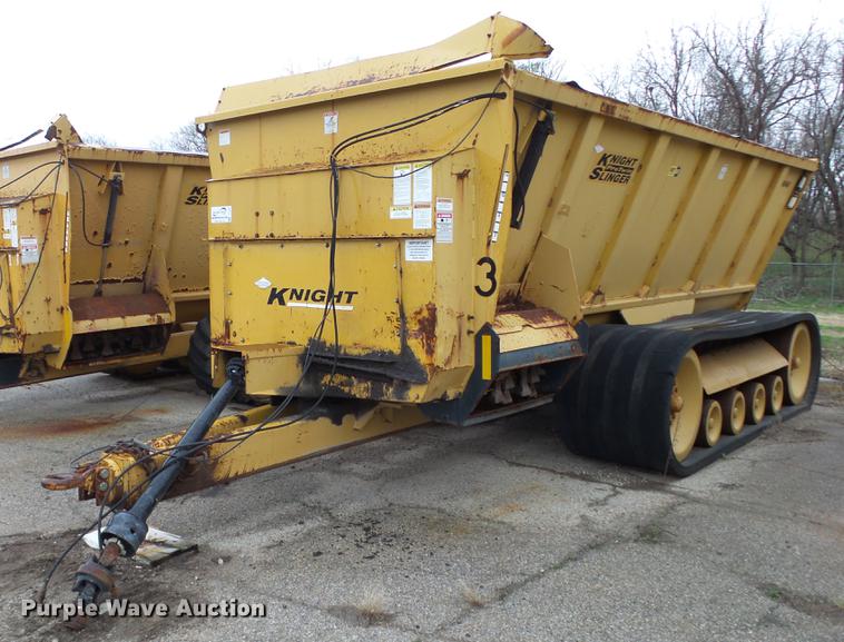 image for item DC3247 Knight 8040 Pro Twin slurry spreader
