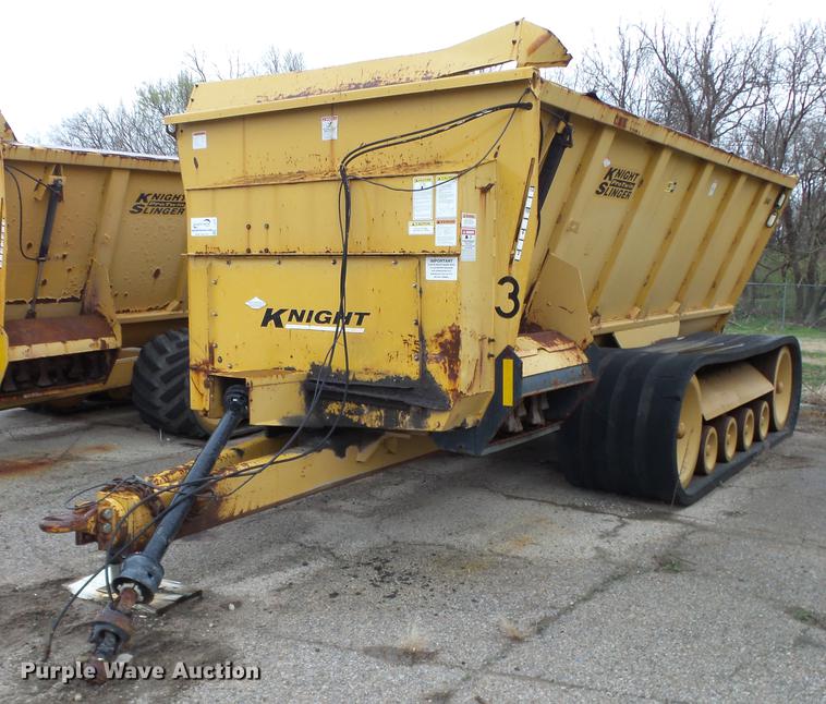 image for item DC3247 Knight 8040 Pro Twin slurry spreader