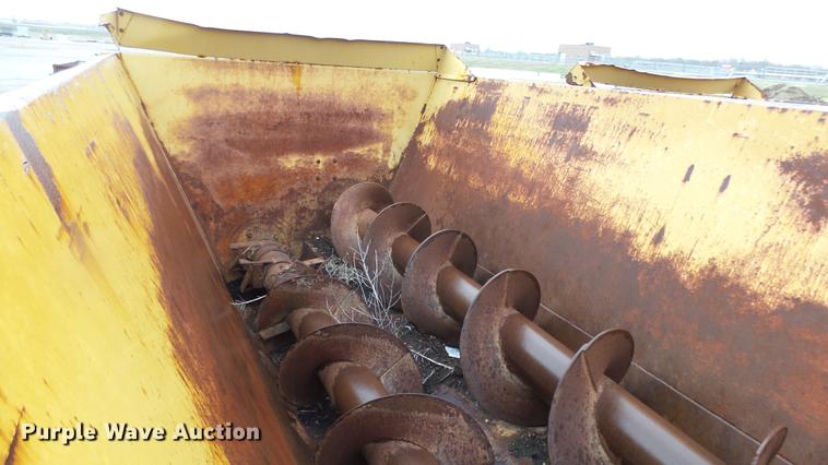 image for item DC3247 Knight 8040 Pro Twin slurry spreader