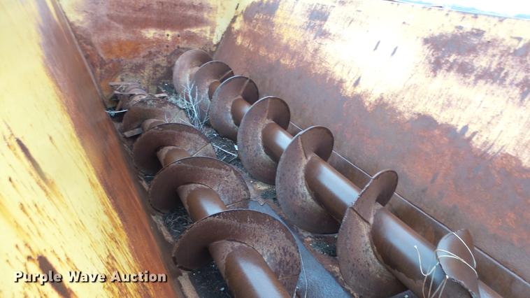 image for item DC3247 Knight 8040 Pro Twin slurry spreader