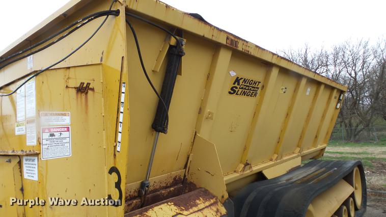 image for item DC3247 Knight 8040 Pro Twin slurry spreader