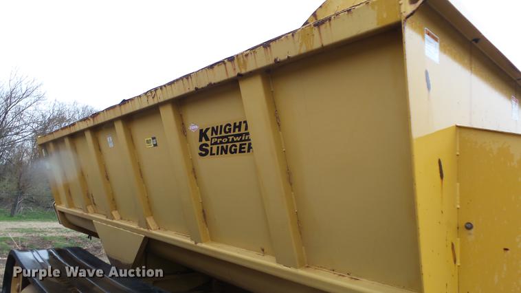 image for item DC3247 Knight 8040 Pro Twin slurry spreader