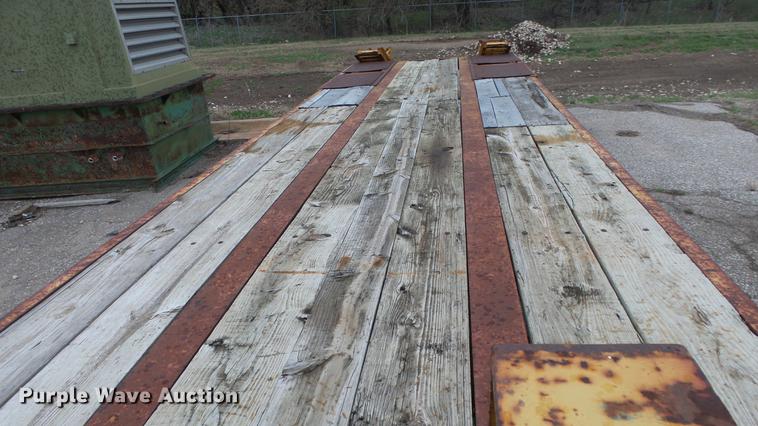 image for item DC3249 1987 Kalyn LB25T equipment trailer