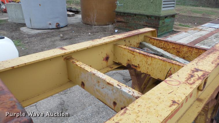 image for item DC3249 1987 Kalyn LB25T equipment trailer