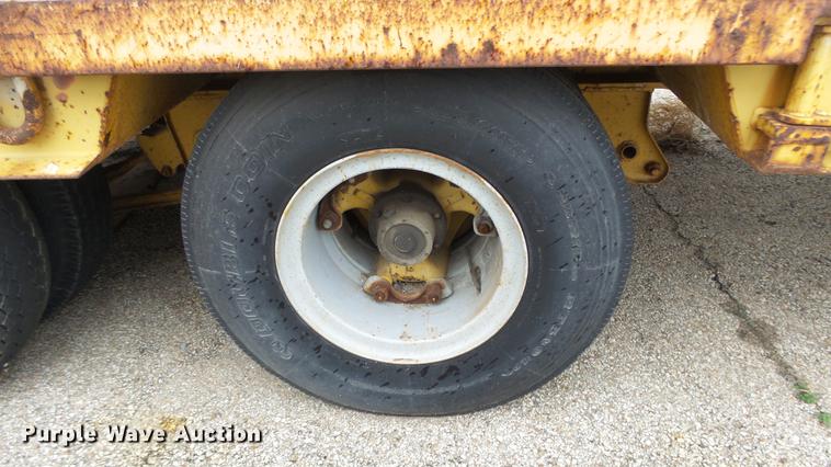 image for item DC3249 1987 Kalyn LB25T equipment trailer