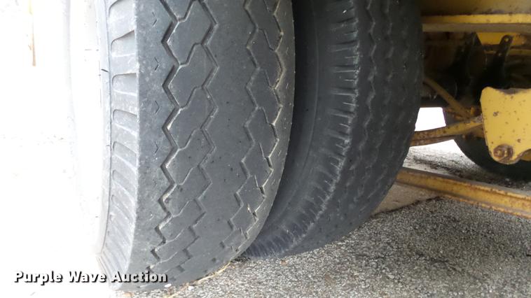 image for item DC3249 1987 Kalyn LB25T equipment trailer