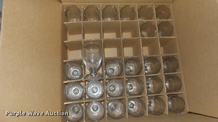 image for item EA9984 Restaurant equipment