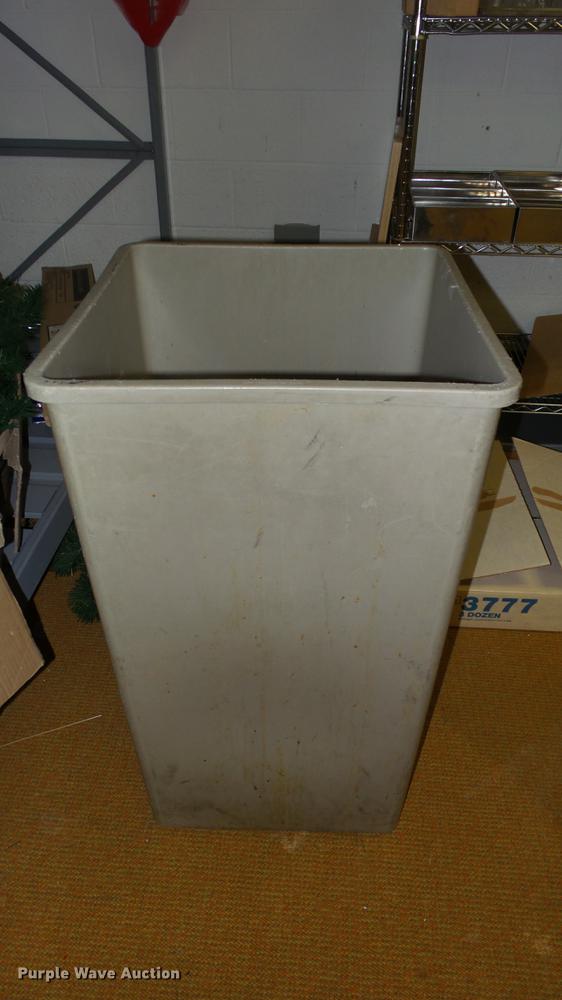 image for item EA9984 Restaurant equipment