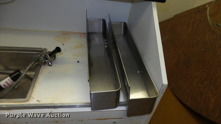 image for item EA9984 Restaurant equipment