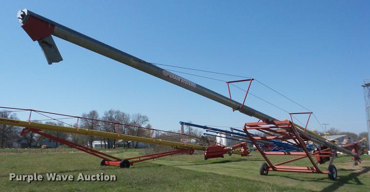 image for item AY9518 Grain King 12X82 grain auger