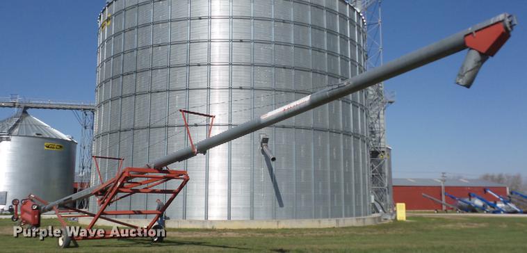 image for item AY9518 Grain King 12X82 grain auger