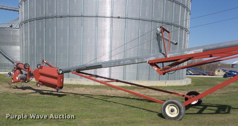 image for item AY9518 Grain King 12X82 grain auger